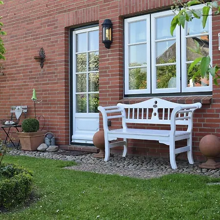 Doerpstrat 93a _ Reetgedecktes Url * Risum-Lindholm